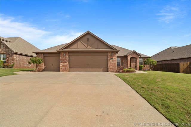 7407 E 84th Street N, Owasso, OK 74055