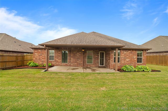 7407 E 84th Street N, Owasso, OK 74055