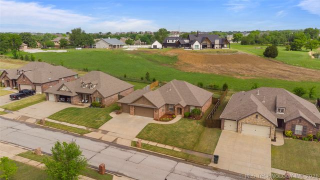 7407 E 84th Street N, Owasso, OK 74055