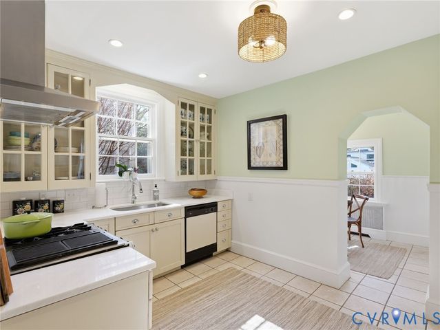 4503 Monument Ave, Richmond, VA 23230