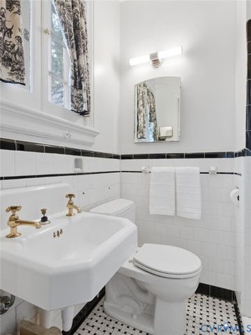 4503 Monument Ave, Richmond, VA 23230