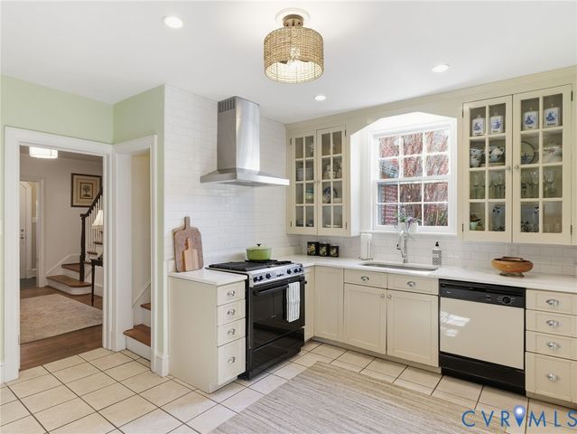 4503 Monument Ave, Richmond, VA 23230