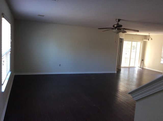 2421 Duncan Ridge Drive, Navarre, FL 32566