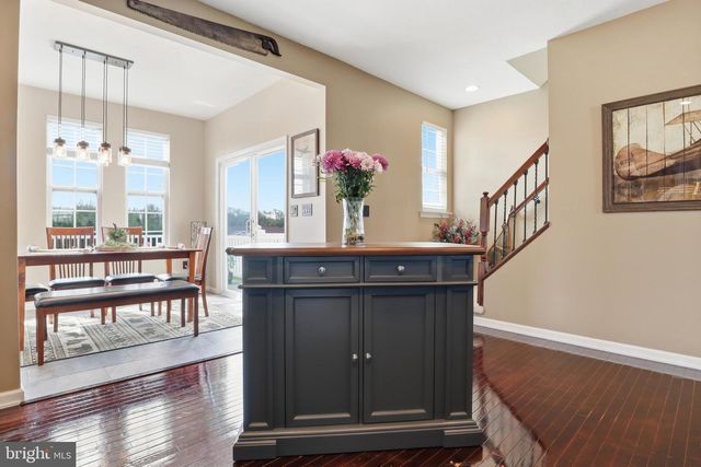 1200 KNOB RUN RUN, York, PA 17408