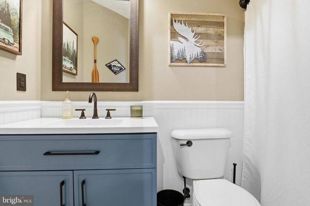 1200 KNOB RUN RUN, York, PA 17408