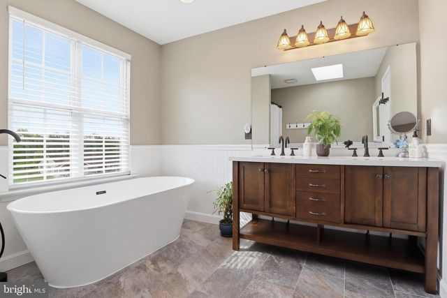 1200 KNOB RUN RUN, York, PA 17408