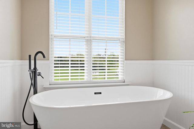 1200 KNOB RUN RUN, York, PA 17408