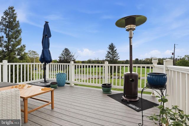 1200 KNOB RUN RUN, York, PA 17408