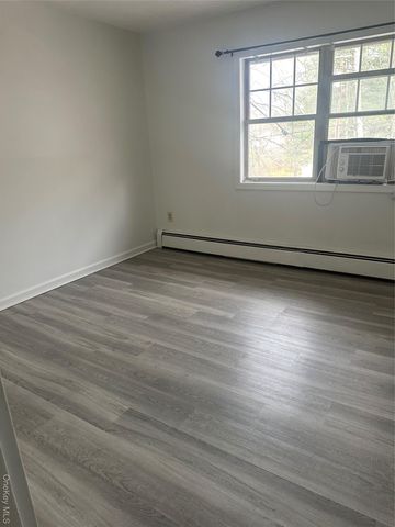 603 Barclay Manor 6C, Newburgh, NY 12550