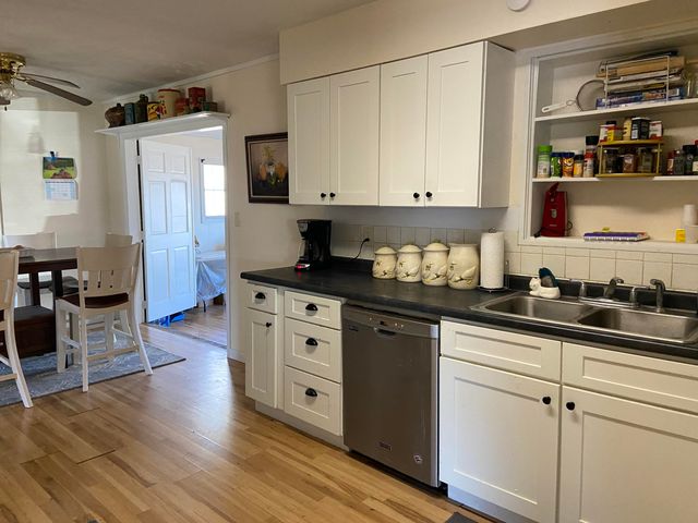 182 Fanchester Heights Road, Whitley City, KY 42653