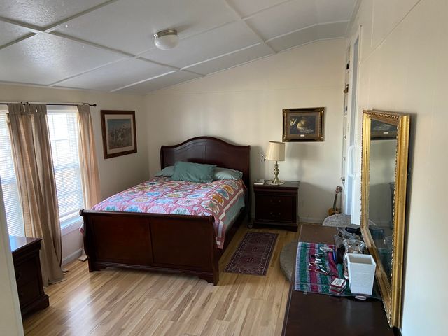 182 Fanchester Heights Road, Whitley City, KY 42653