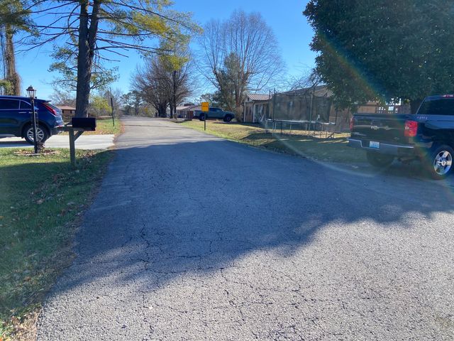 182 Fanchester Heights Road, Whitley City, KY 42653