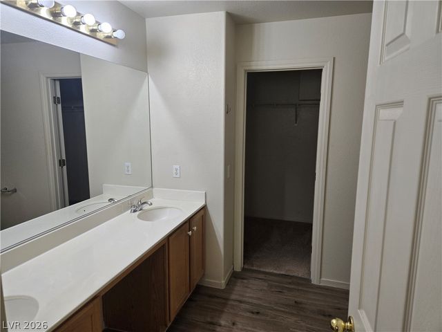 10185 Birch Bluff Lane, Las Vegas, NV 89145