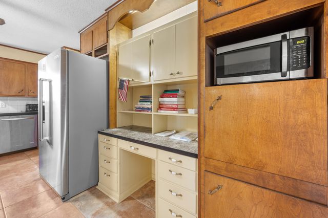 2118 Blankenship Dr, Deridder, LA 70634