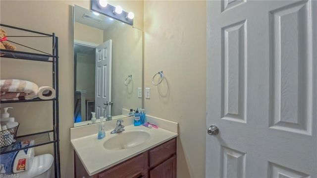 107 norwood Court N, Mebane, NC 27302