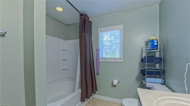 107 norwood Court N, Mebane, NC 27302