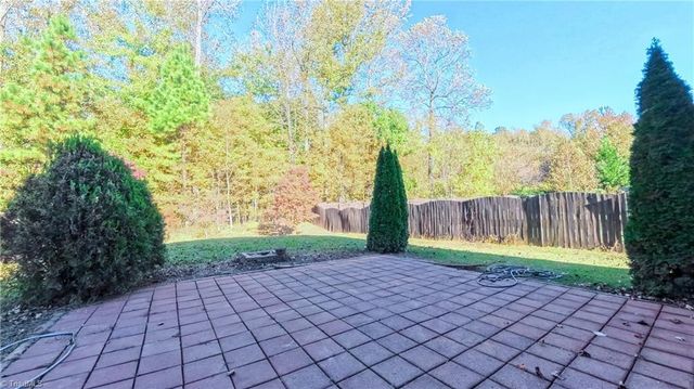 107 norwood Court N, Mebane, NC 27302