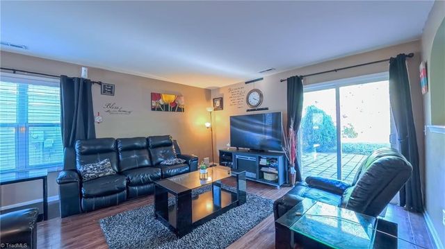 107 norwood Court N, Mebane, NC 27302