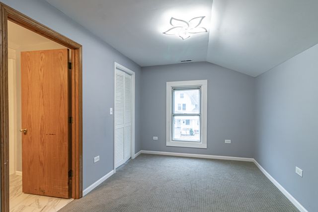 520 4th Street, Waukegan, IL 60085