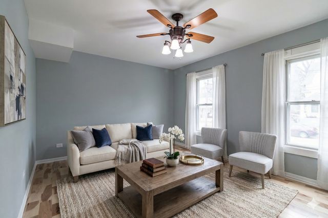 520 4th Street, Waukegan, IL 60085