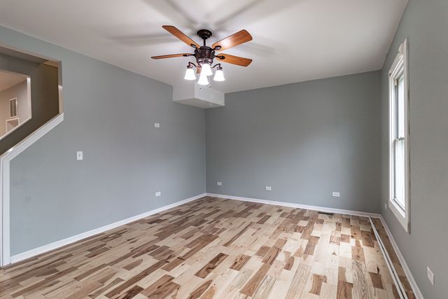 520 4th Street, Waukegan, IL 60085