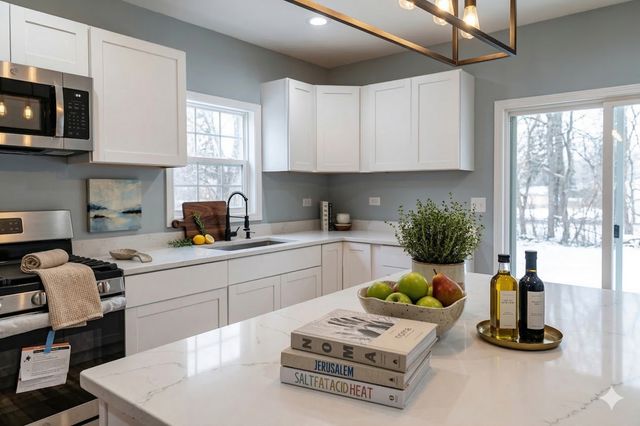 520 4th Street, Waukegan, IL 60085