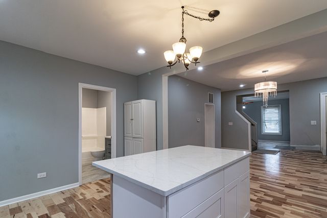 520 4th Street, Waukegan, IL 60085