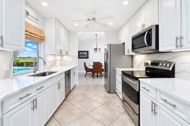 18 BUNKER WAY, Rotonda West, FL 33947