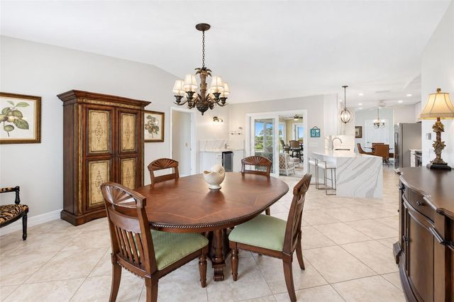 18 BUNKER WAY, Rotonda West, FL 33947