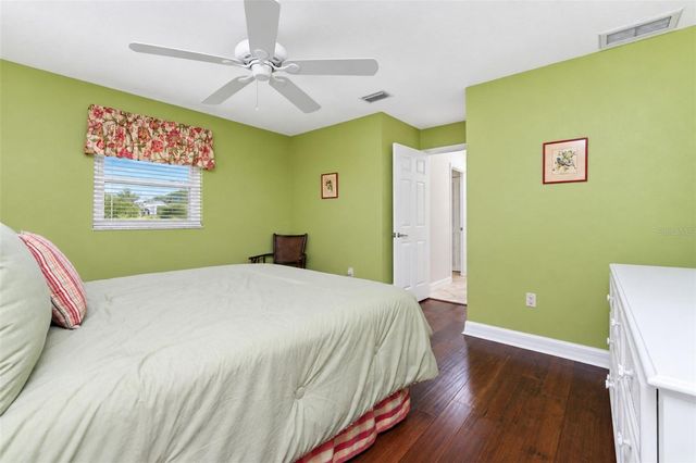 18 BUNKER WAY, Rotonda West, FL 33947
