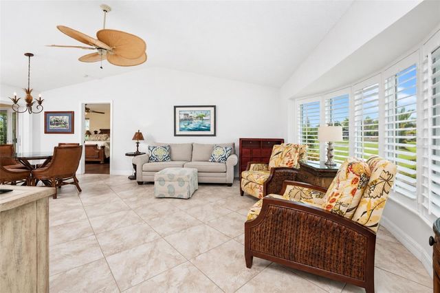 18 BUNKER WAY, Rotonda West, FL 33947