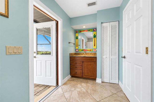 18 BUNKER WAY, Rotonda West, FL 33947