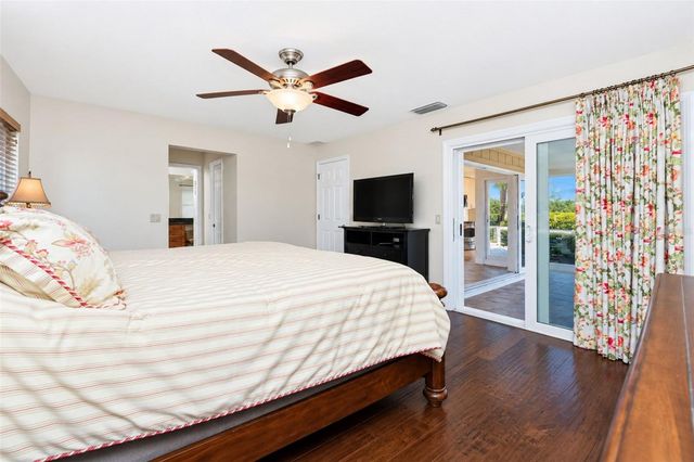 18 BUNKER WAY, Rotonda West, FL 33947