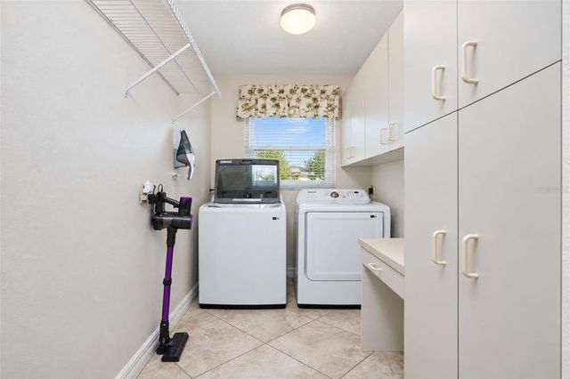 18 BUNKER WAY, Rotonda West, FL 33947