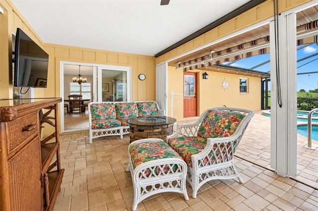 18 BUNKER WAY, Rotonda West, FL 33947