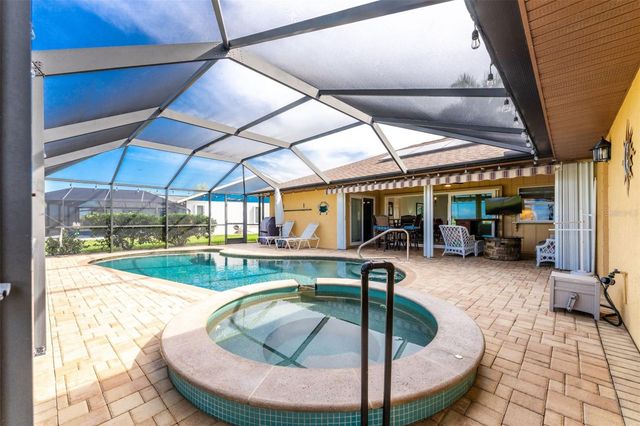 18 BUNKER WAY, Rotonda West, FL 33947