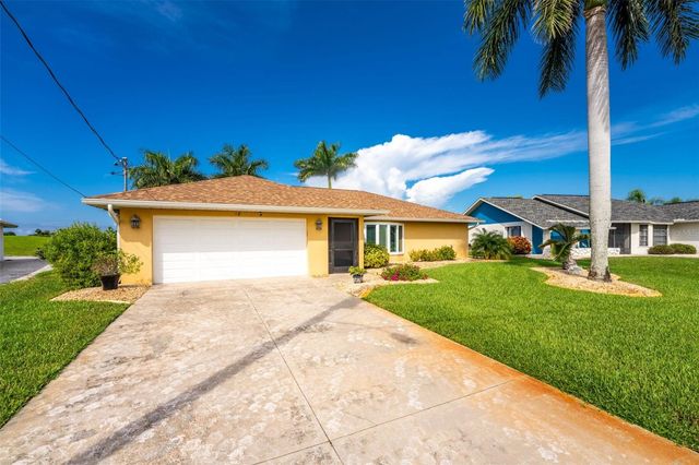 18 BUNKER WAY, Rotonda West, FL 33947