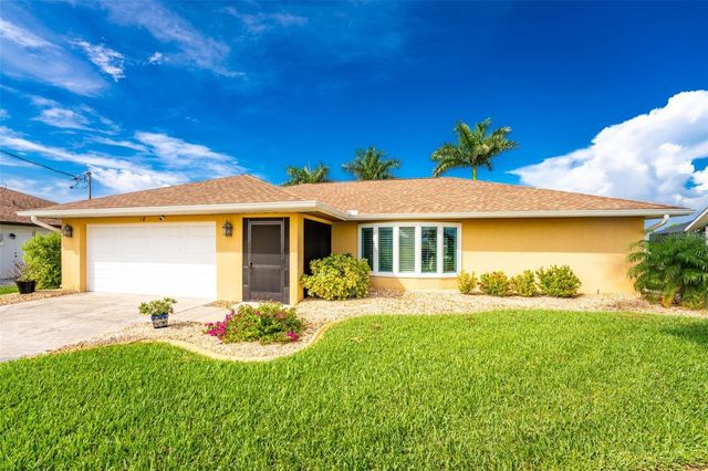 18 BUNKER WAY, Rotonda West, FL 33947
