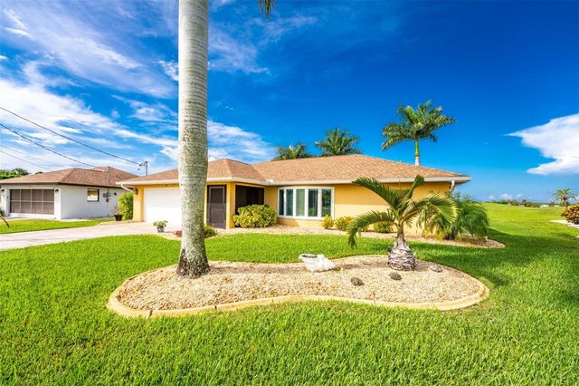 18 BUNKER WAY, Rotonda West, FL 33947