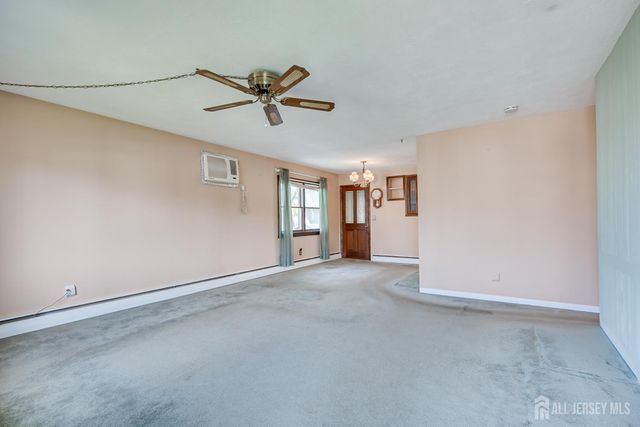 129 Bedford Avenue, Iselin, NJ 08830