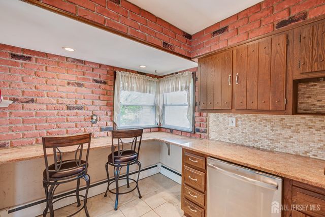 129 Bedford Avenue, Iselin, NJ 08830