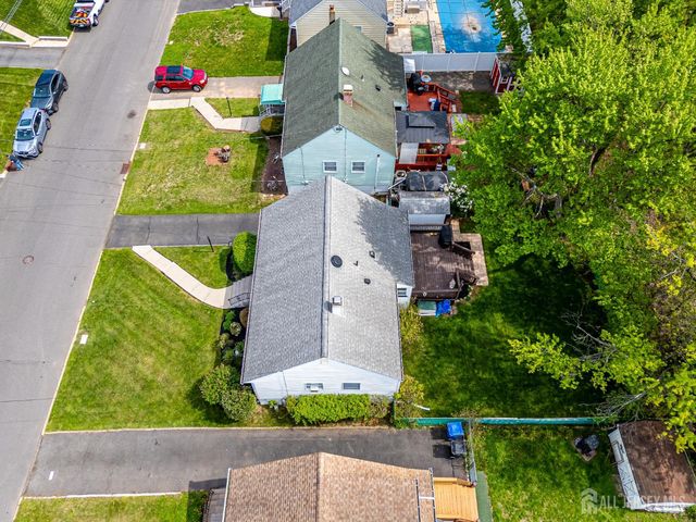 129 Bedford Avenue, Iselin, NJ 08830