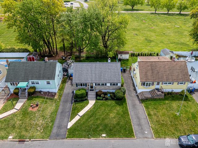 129 Bedford Avenue, Iselin, NJ 08830