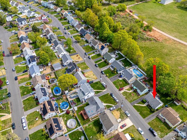 129 Bedford Avenue, Iselin, NJ 08830