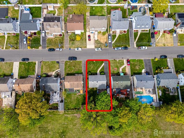 129 Bedford Avenue, Iselin, NJ 08830