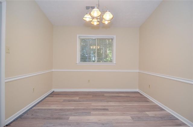 3173 Falconhurst SW Drive, Lilburn, GA 30047