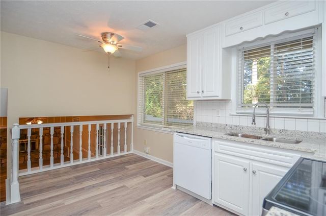 3173 Falconhurst SW Drive, Lilburn, GA 30047