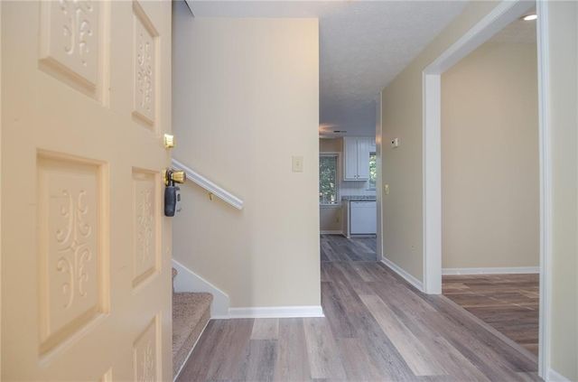 3173 Falconhurst SW Drive, Lilburn, GA 30047