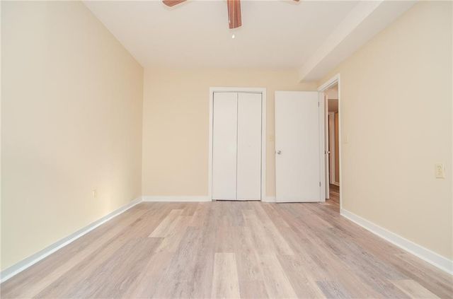 3173 Falconhurst SW Drive, Lilburn, GA 30047