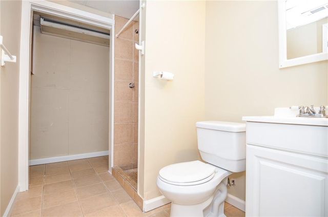 3173 Falconhurst SW Drive, Lilburn, GA 30047